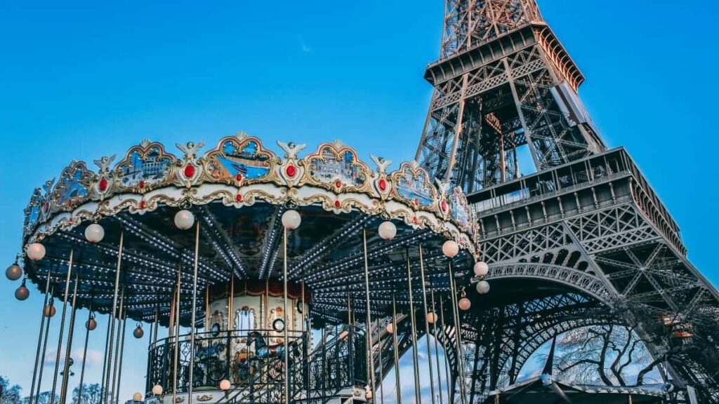2025 Portugal Snapchat AllCategory Advertising Rate Card para Mozambique