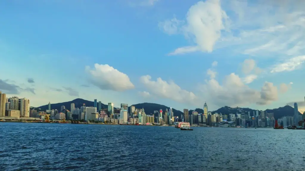 Guia prático para anunciantes em Moçambique encontrarem criadores sul-coreanos no Taobao e montar campanhas de reaction para álbuns — estratégias, plataformas e erros a evitar.