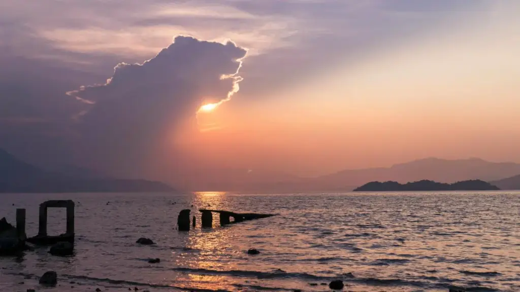 Guia prático para marcas em Moçambique sobre como identificar, contactar e ativar criadores irlandeses no Discord para lançar promoções de música com resultados mensuráveis.