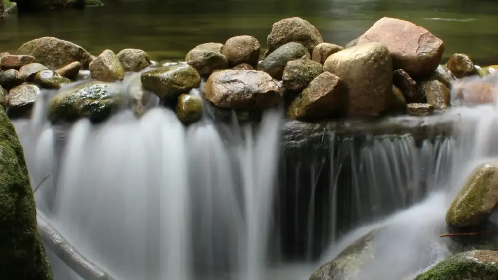 Guia prático para criadores em Moçambique alcançarem marcas sul‑coreanas no Chingari, comunicar benefícios de produto com clareza e fechar parcerias locais e internacionais.