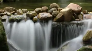 Guia prático para criadores em Moçambique alcançarem marcas sul‑coreanas no Chingari, comunicar benefícios de produto com clareza e fechar parcerias locais e internacionais.