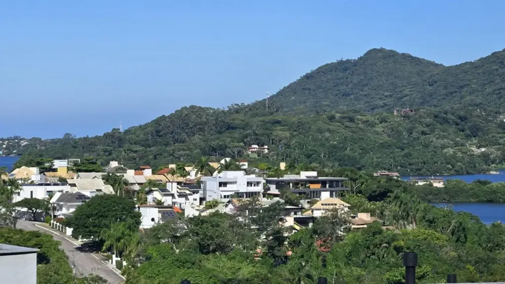 Guia prático para anunciantes em Moçambique sobre como identificar, avaliar e contratar criadores venezuelanos no WeChat para impulsionar awareness global, com táticas locais e riscos.